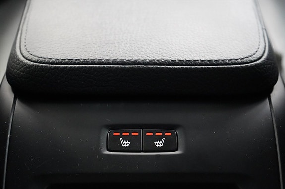 Volvo XC90 15 of 27