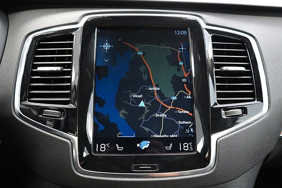 Volvo XC90 18 of 27