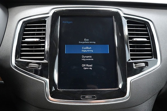 Volvo XC90 20 of 27