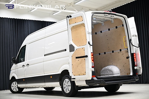 Volkswagen Crafter 8 of 30