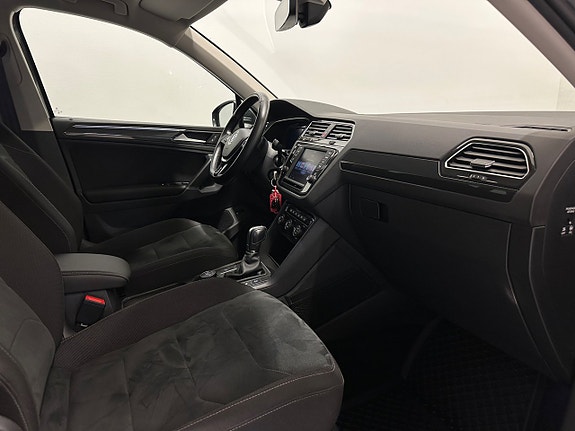 Volkswagen Tiguan 17 of 30