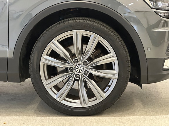 Volkswagen Tiguan 28 of 30