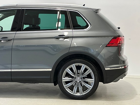 Volkswagen Tiguan 7 of 30