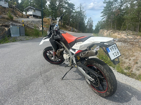 Aprilia Sx50 2 of 4