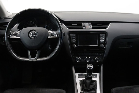 Skoda Octavia 10 of 24