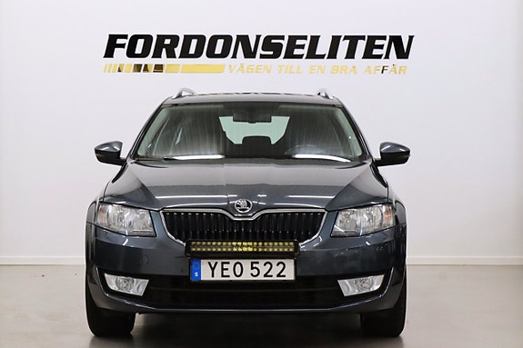 Skoda Octavia 2 of 24