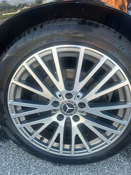 Mercedes-Benz CLA180 5 of 10