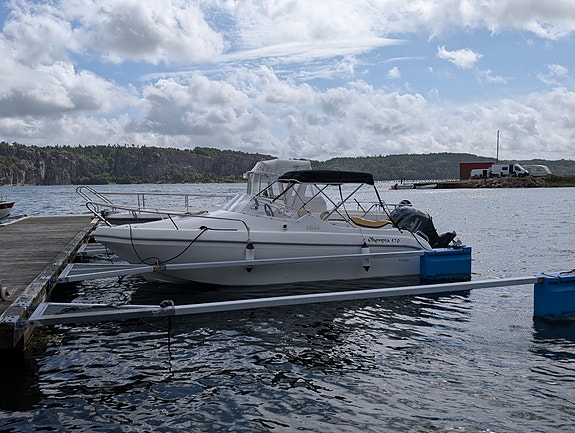 Olympia 570 Holiday med Yamaha 80 HK och 80-släp 3 of 20