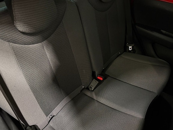 Toyota Aygo 10 of 18
