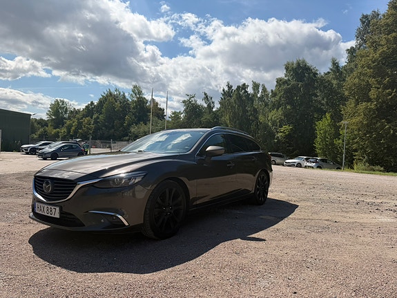 Mazda 6 3 of 8