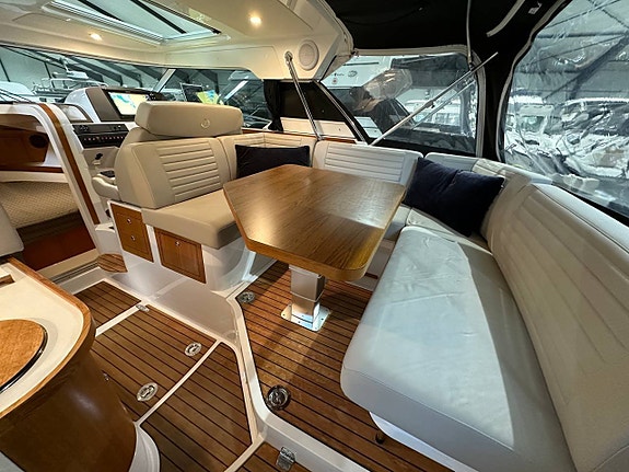 Aquador 28 HT | Orust Edition & Akterpropeller -21 3 of 12