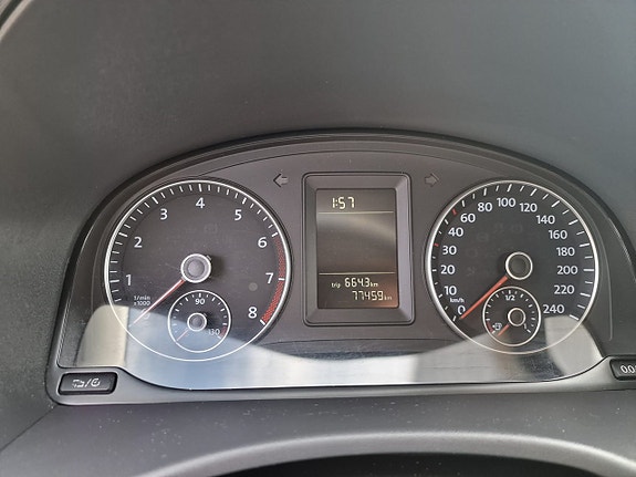Volkswagen Caddy Maxi 24 of 27