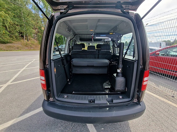 Volkswagen Caddy Maxi 8 of 27