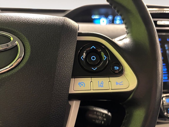 Toyota Prius 21 of 23