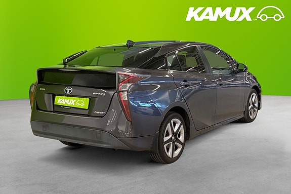 Toyota Prius 4 of 23