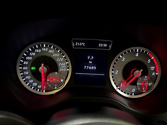 Mercedes-Benz A180 26 of 30