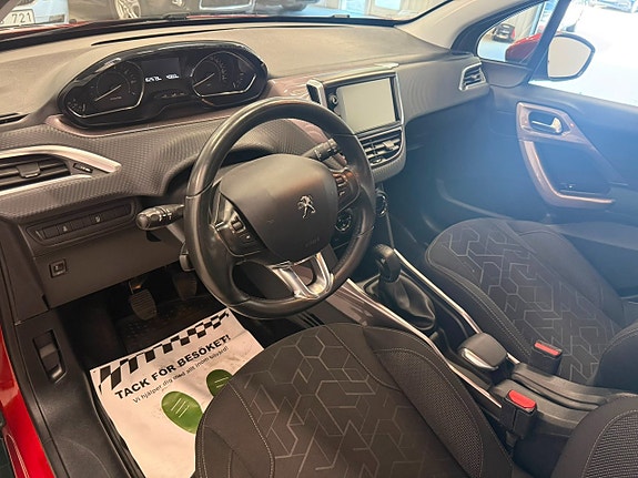 Peugeot 2008 7 of 11