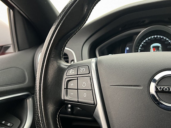 Volvo V40 13 of 30