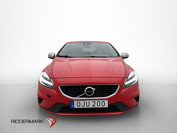 Volvo V40 2 of 30