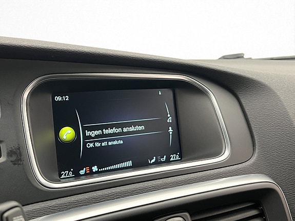 Volvo V40 21 of 30