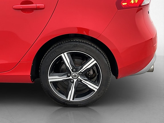 Volvo V40 28 of 30