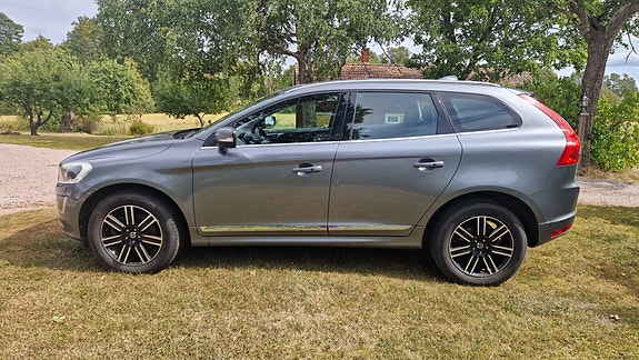 Volvo XC60 4 of 5