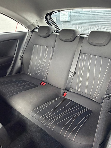 Opel Corsa 8 of 15