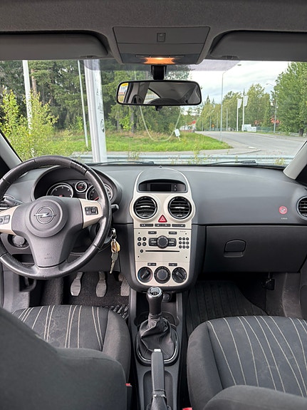 Opel Corsa 6 of 15