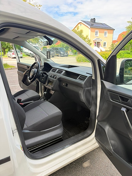 Volkswagen Caddy 11 of 14