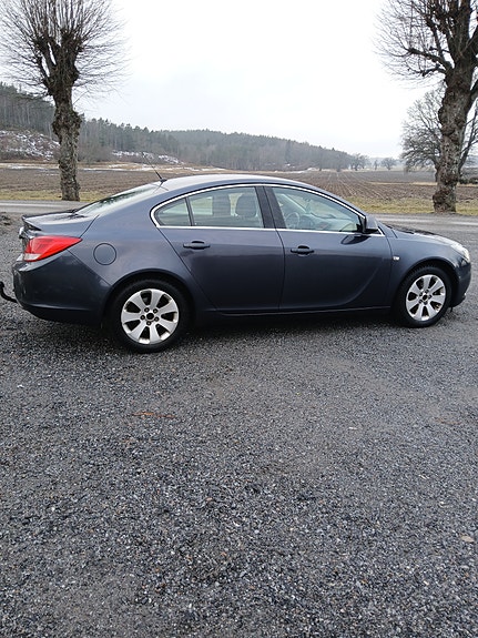 Opel Insignia 4 of 8