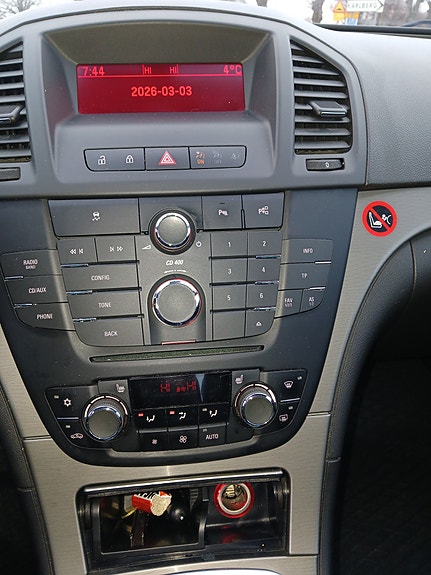 Opel Insignia 8 of 8