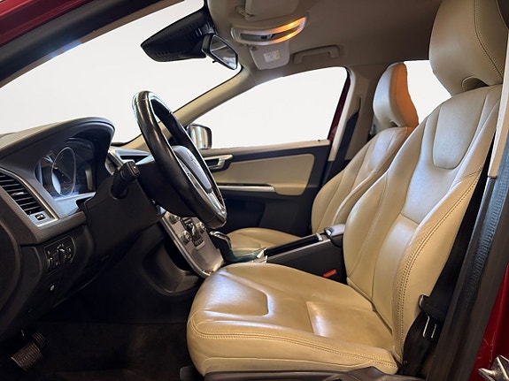 Volvo XC60 9 of 22
