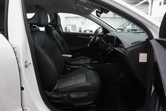 Kia Niro 10 of 24