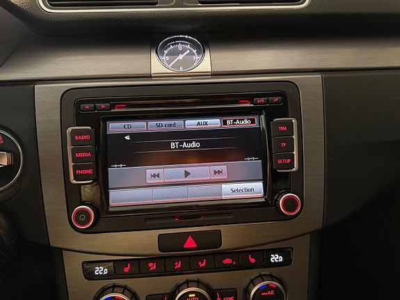 Volkswagen Passat 21 of 26