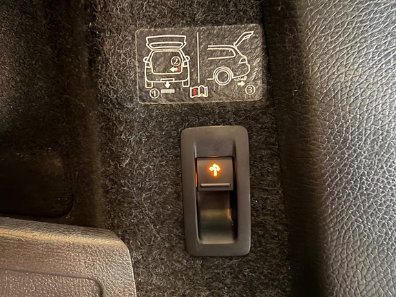 Volkswagen Passat 11 of 26