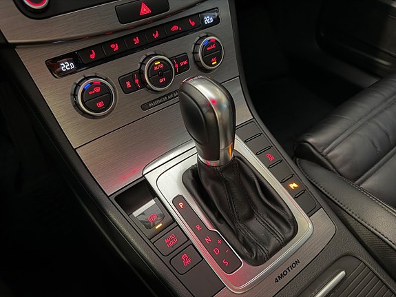 Volkswagen Passat 24 of 26
