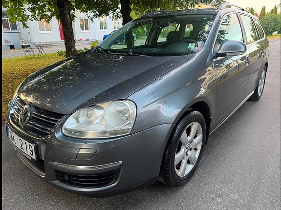 Volkswagen Golf V 4 of 5