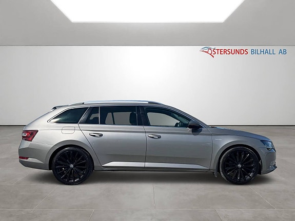 Skoda Superb 6 of 17