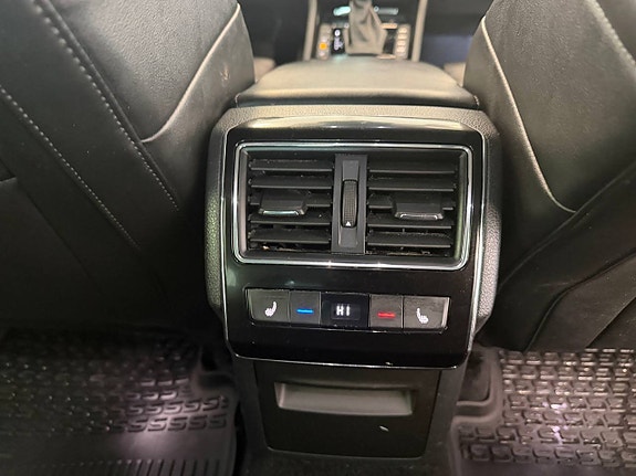 Skoda Superb 17 of 17