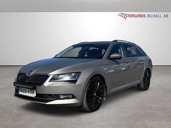 Skoda Superb 3 of 17