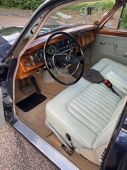 Jaguar Daimler 9 of 9