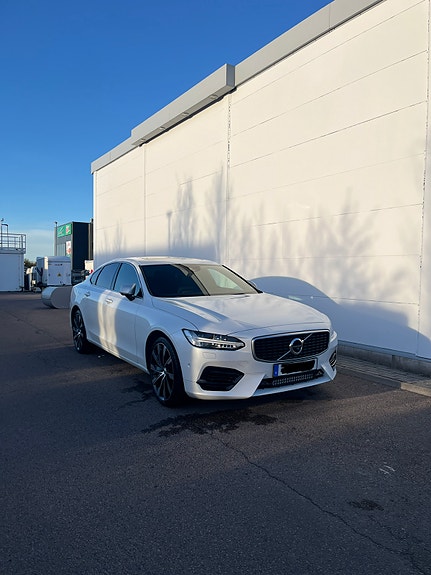 Volvo S90 4 of 19