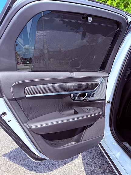 Volvo S90 16 of 19