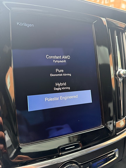 Volvo S90 14 of 19