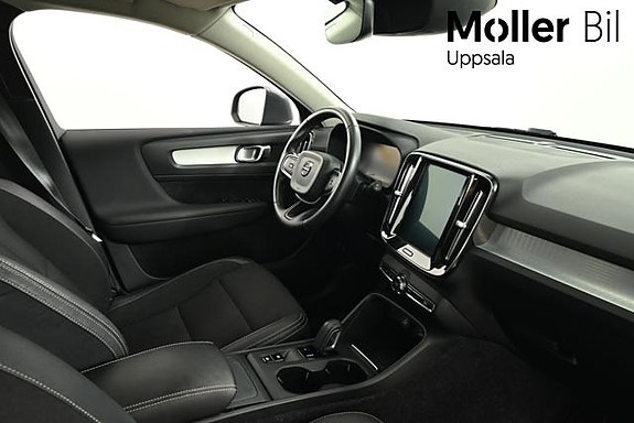 Volvo XC40 10 of 11