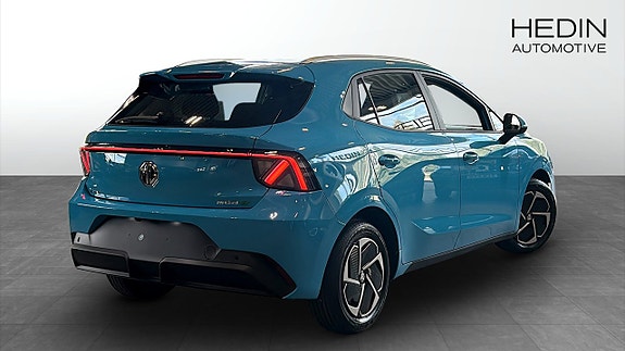 MG MG4 EV Urban 2 of 12