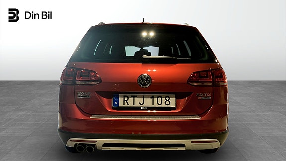 Volkswagen Golf Alltrack 5 of 12