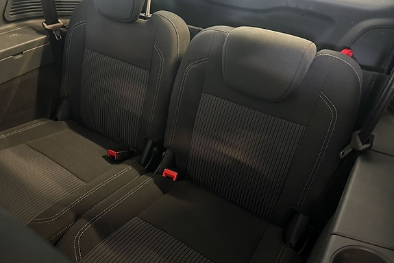 Ford Grand C-MAX 7 of 14