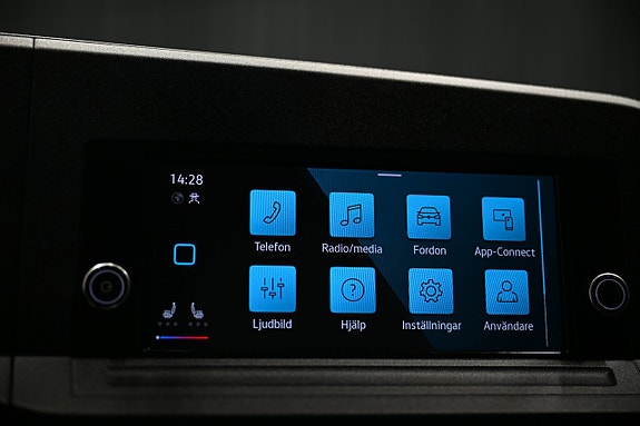 Volkswagen Caddy Maxi 19 of 30