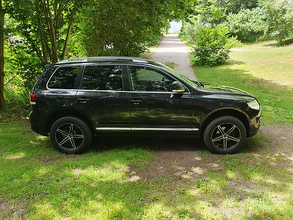 Volkswagen Touareg 4 of 24
